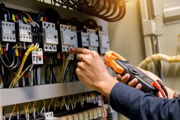 Benefits-of-Hiring-a-Professional-Electrician