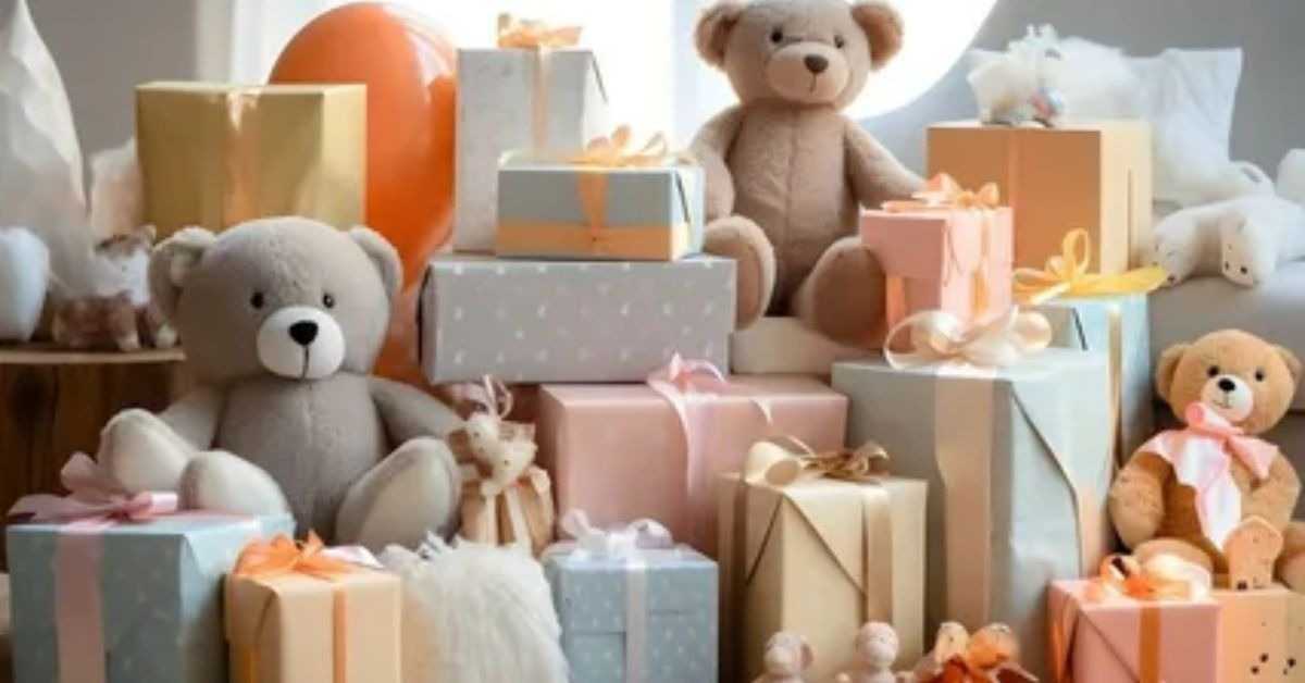 New Baby Gifts for Boys and Girls: Top Trends of the Year