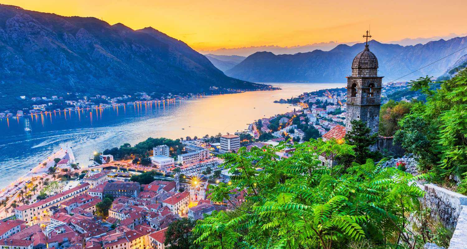 boka-bay-sunset